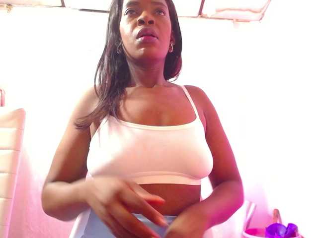 naughtysensual live cam on BongaCams