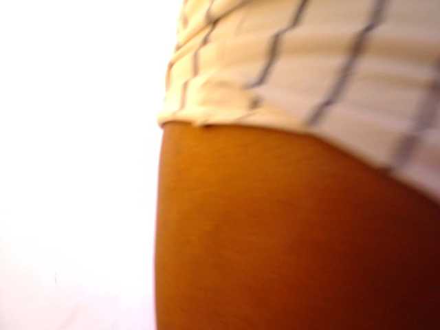 le modèle naughtysensual est en webcam porno dans un show sur le site bongacams, il possède les tags suivants: Ebony,Brunette,Trimmed