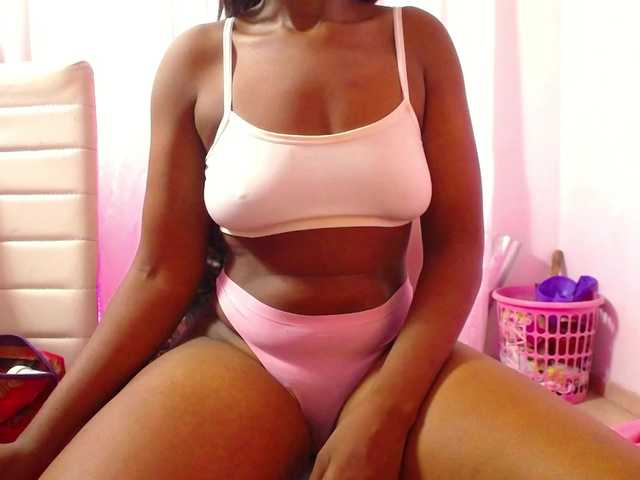 naughtysensual live cam on BongaCams
