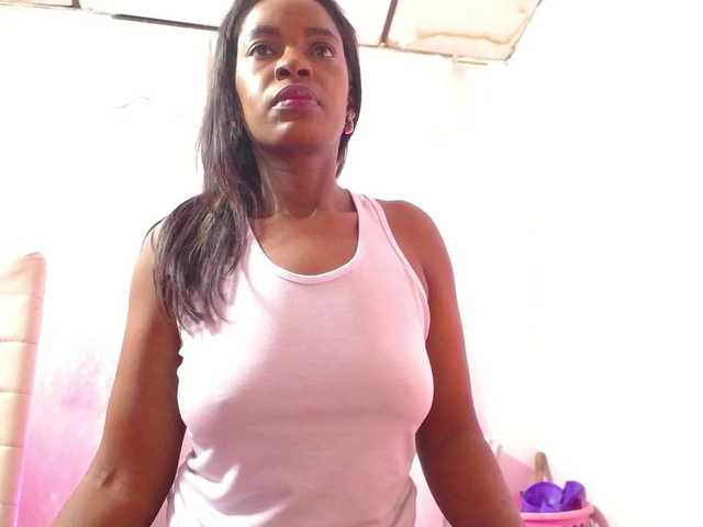 naughtysensual live cam preview