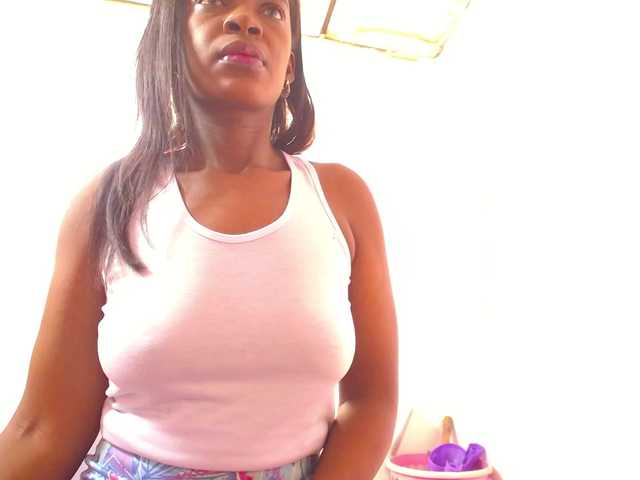 naughtysensual live cam preview