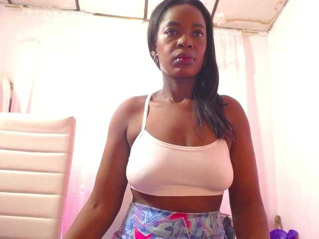 naughtysensual live cam on BongaCams