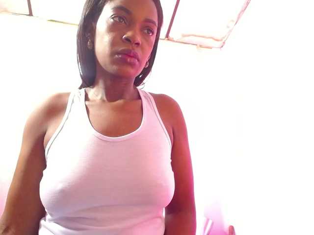 naughtysensual live cam on BongaCams