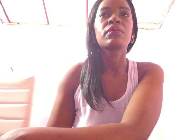naughtysensual live cam preview