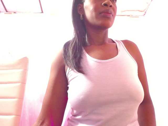 naughtysensual live cam preview