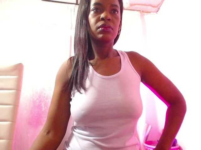 naughtysensual live cam on BongaCams
