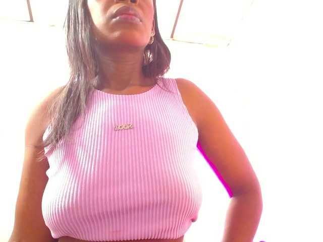 naughtysensual live cam preview