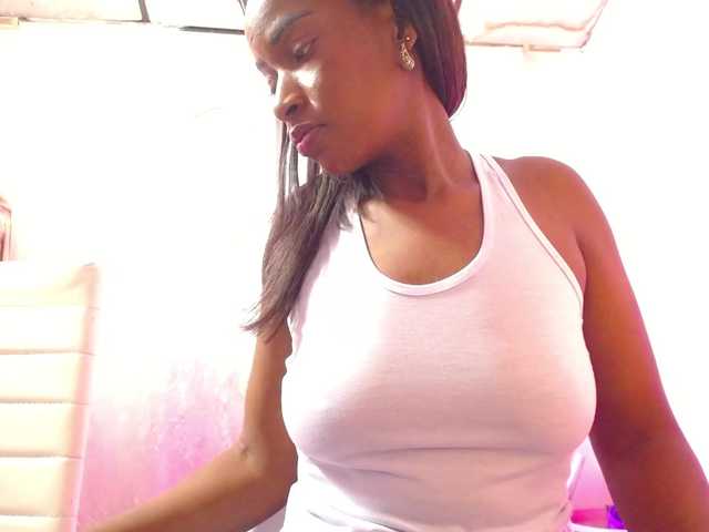 naughtysensual live cam on BongaCams