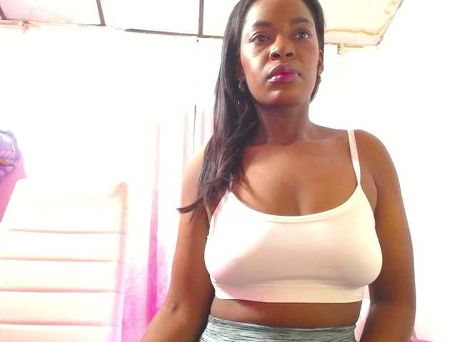 naughtysensual live cam on BongaCams