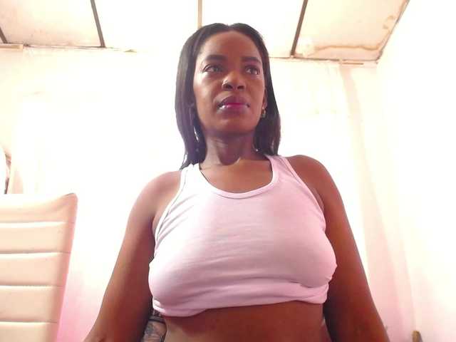 naughtysensual live cam on BongaCams