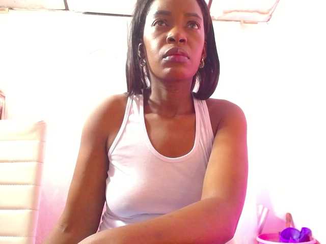 naughtysensual live cam on BongaCams