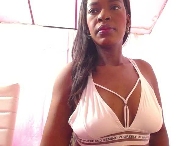 naughtysensual live cam on BongaCams
