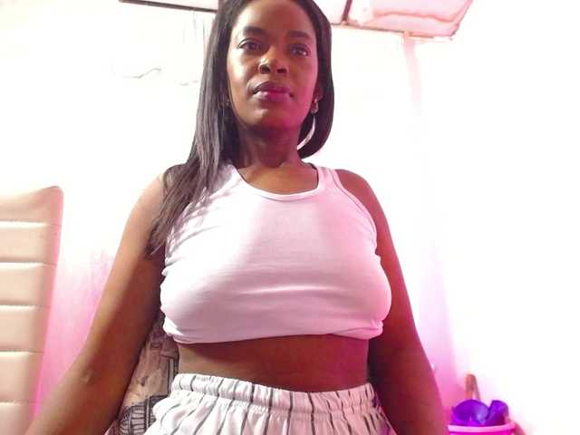 naughtysensual live cam on BongaCams