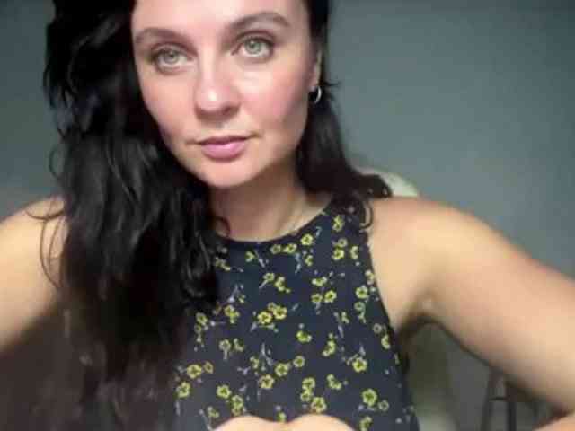 Isabellax27 webcam