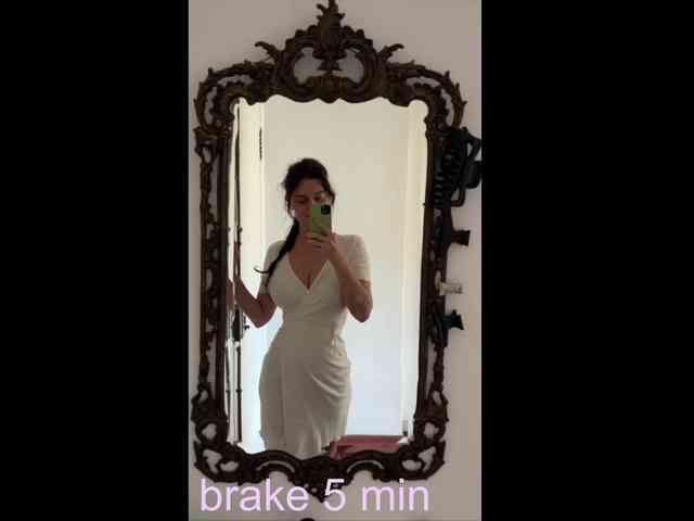 Isabellax27 webcam