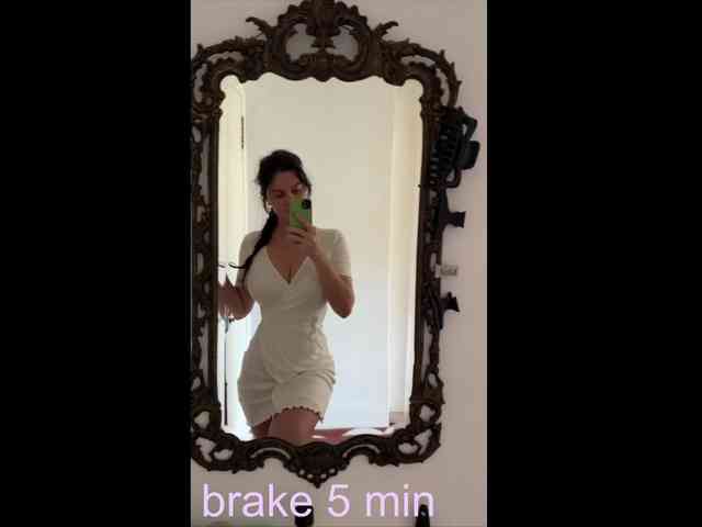 Isabellax27 webcam