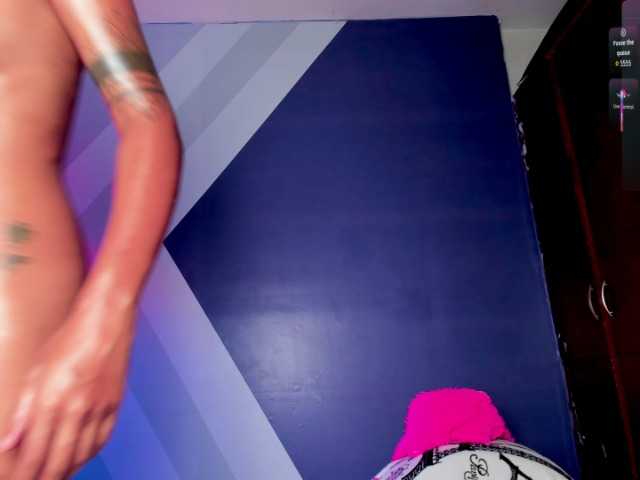 honeylove19x live cam on BongaCams