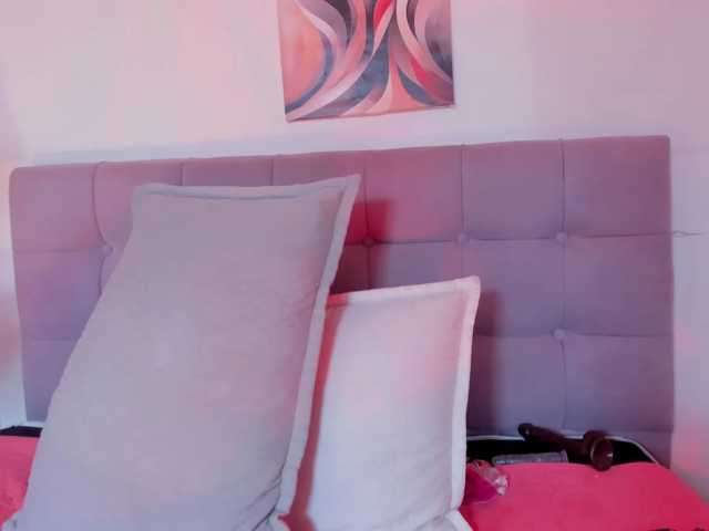 Fiorella-wish live cam on BongaCams