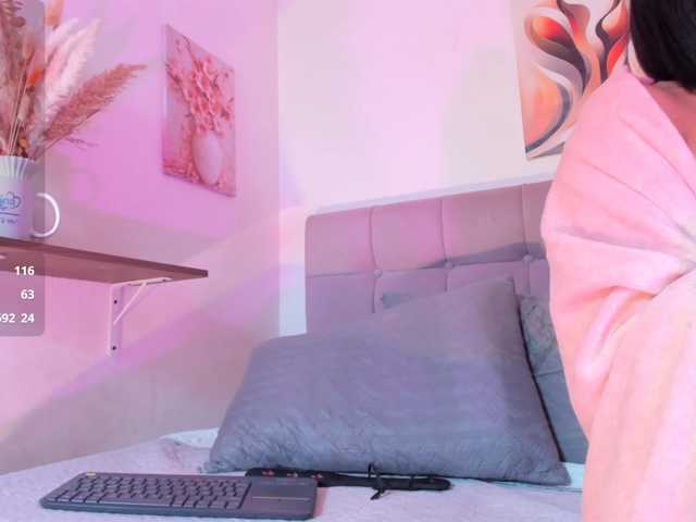 Fiorella-wish live cam on BongaCams