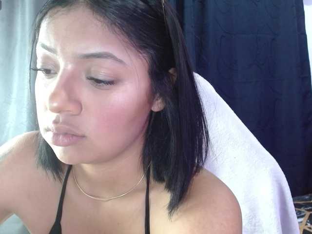 Fiorella-wish live cam on BongaCams