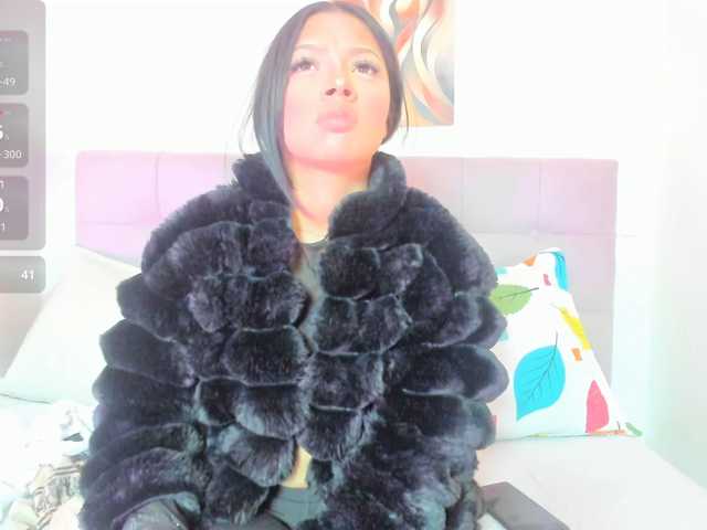 Fiorella-wish live cam on BongaCams