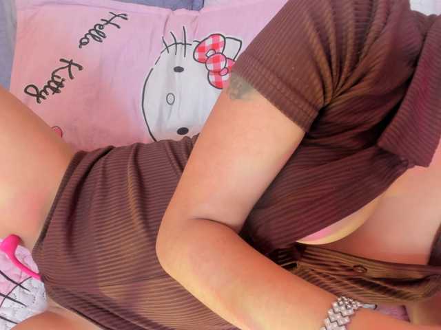 Fiorella-wish live cam on BongaCams