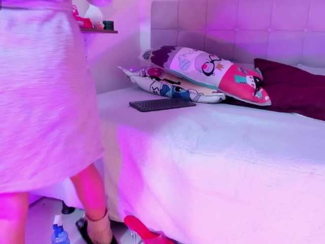 Fiorella-wish live cam on BongaCams