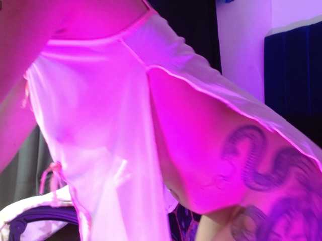 Fiorella-wish live cam on BongaCams