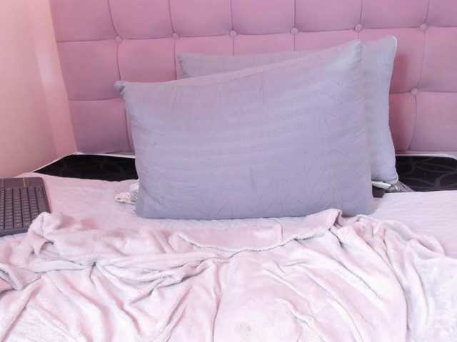 Fiorella-wish live cam on BongaCams