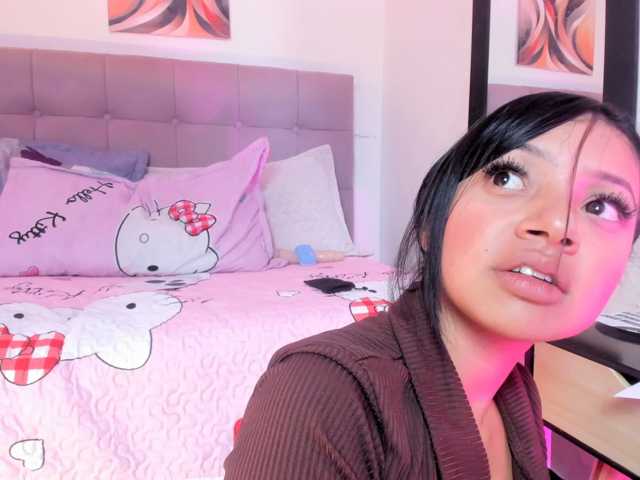 Fiorella-wish live cam on BongaCams
