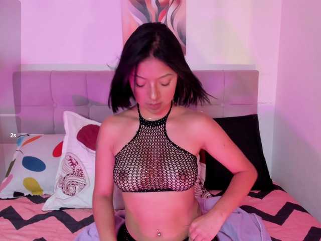 Fiorella-wish live cam on BongaCams