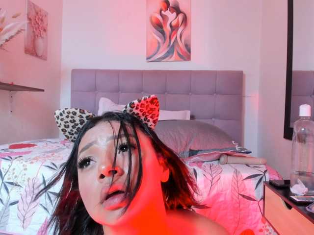 Fiorella-wish live cam on BongaCams