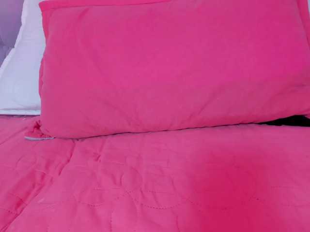 Fiorella-wish live cam on BongaCams