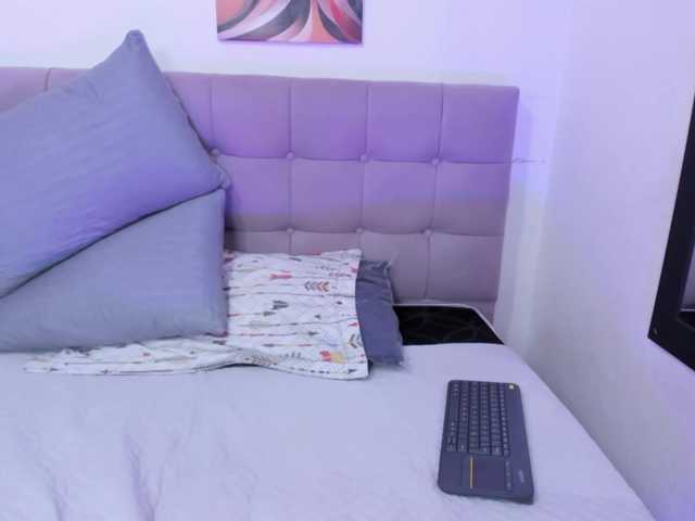 Fiorella-wish live cam on BongaCams