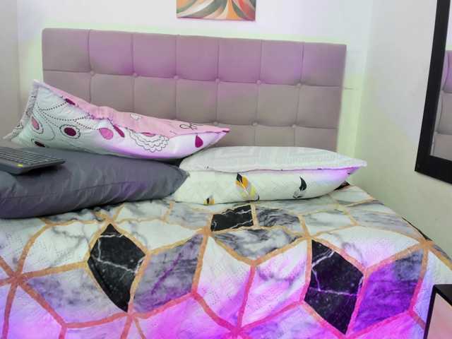 Fiorella-wish live cam on BongaCams