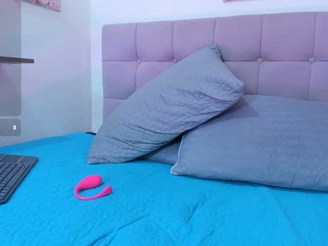 Fiorella-wish live cam on BongaCams