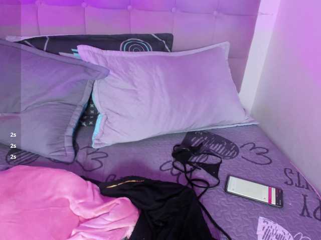 Fiorella-wish live cam on BongaCams