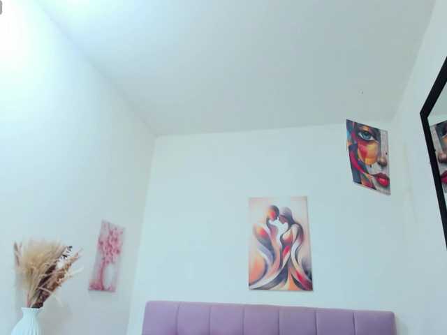Fiorella-wish live cam on BongaCams