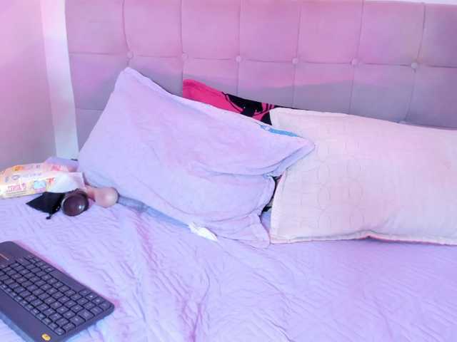 Fiorella-wish live cam on BongaCams
