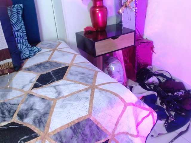 Fiorella-wish live cam preview