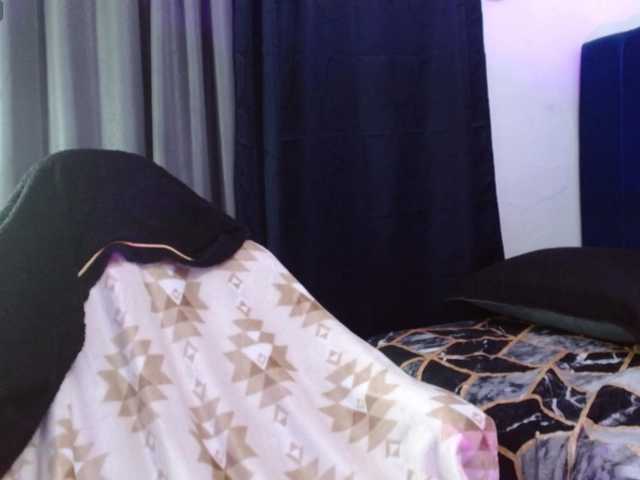 Fiorella-wish live cam on BongaCams