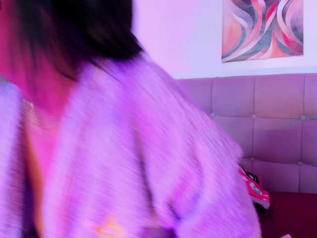 Fiorella-wish live cam on BongaCams