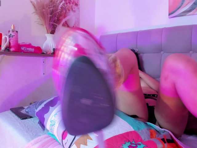 Fiorella-wish live cam on BongaCams