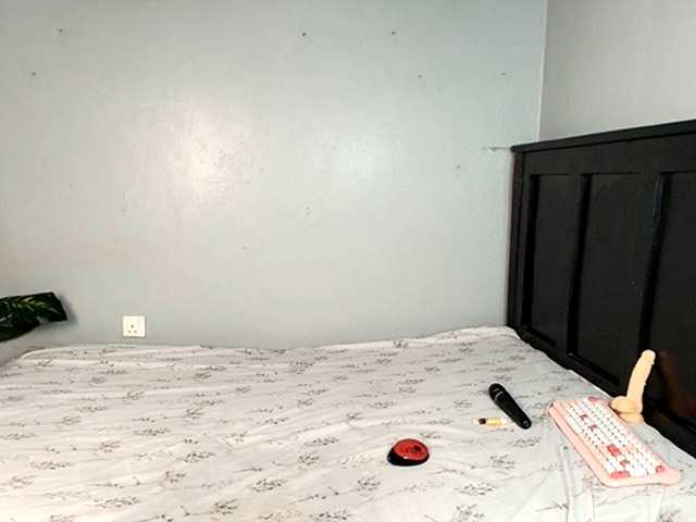 DarkCoco live cam preview