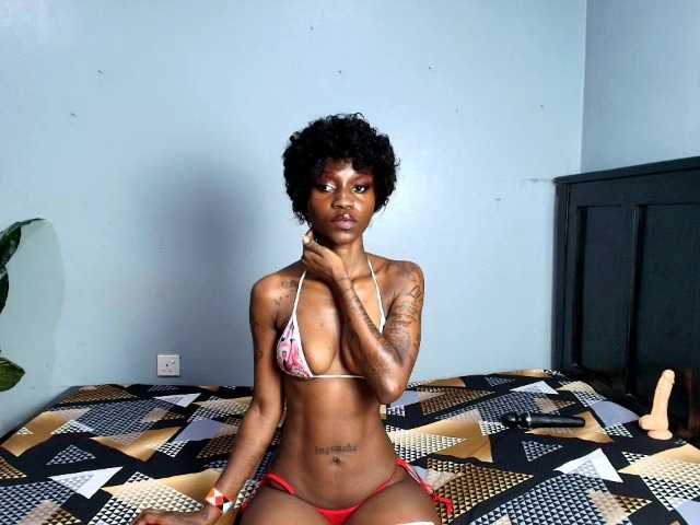 DarkCoco live cam on BongaCams