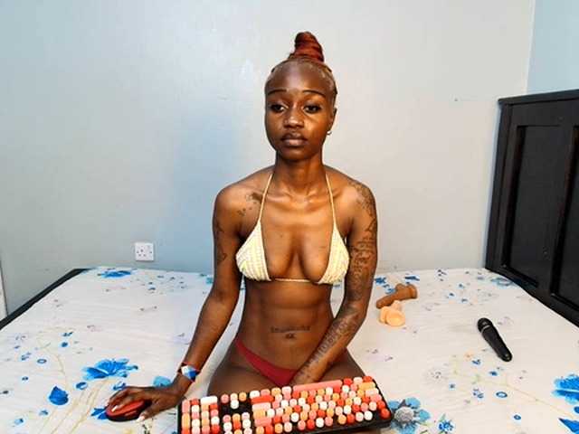 DarkCoco webcam bongacams model stream image