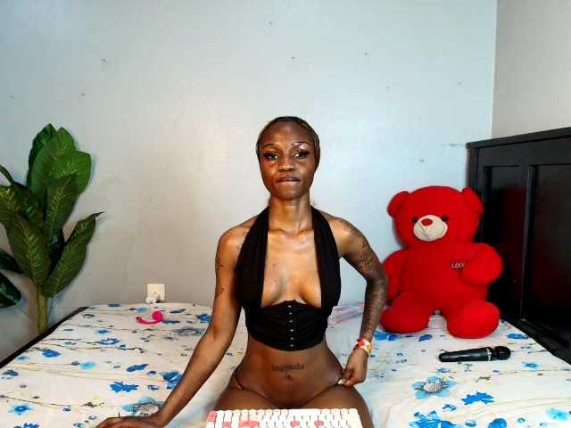 DarkCoco live cam on BongaCams
