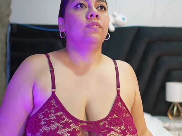 chubbythickmilf live cam on BongaCams