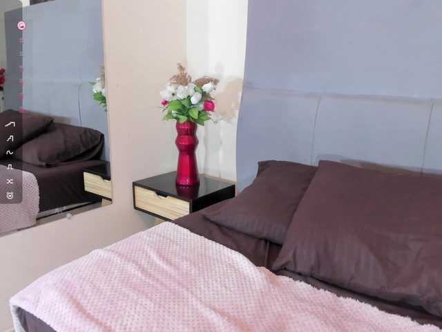 atena-lopez webcam
