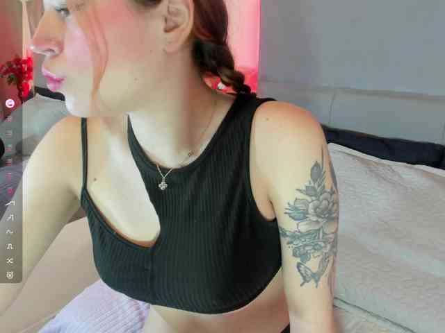 atena-lopez webcam